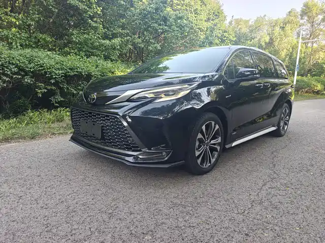 2025 Toyota Granvia