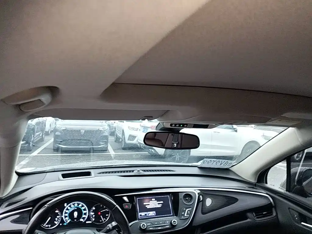Buick Envision Plus — миниатюра 18