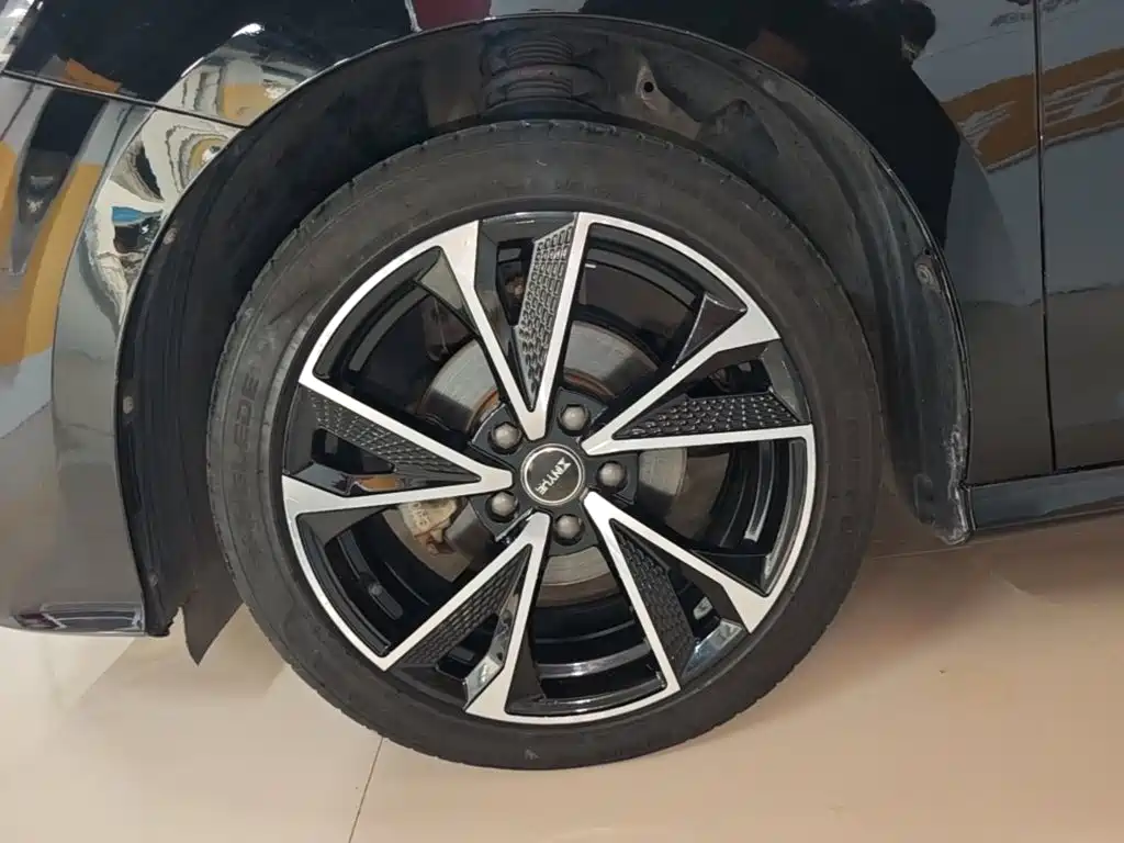 MG MG5 — миниатюра 23