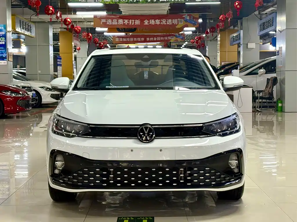 Volkswagen Lavida — миниатюра 2
