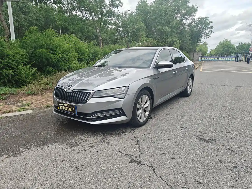 Skoda Superb 2021