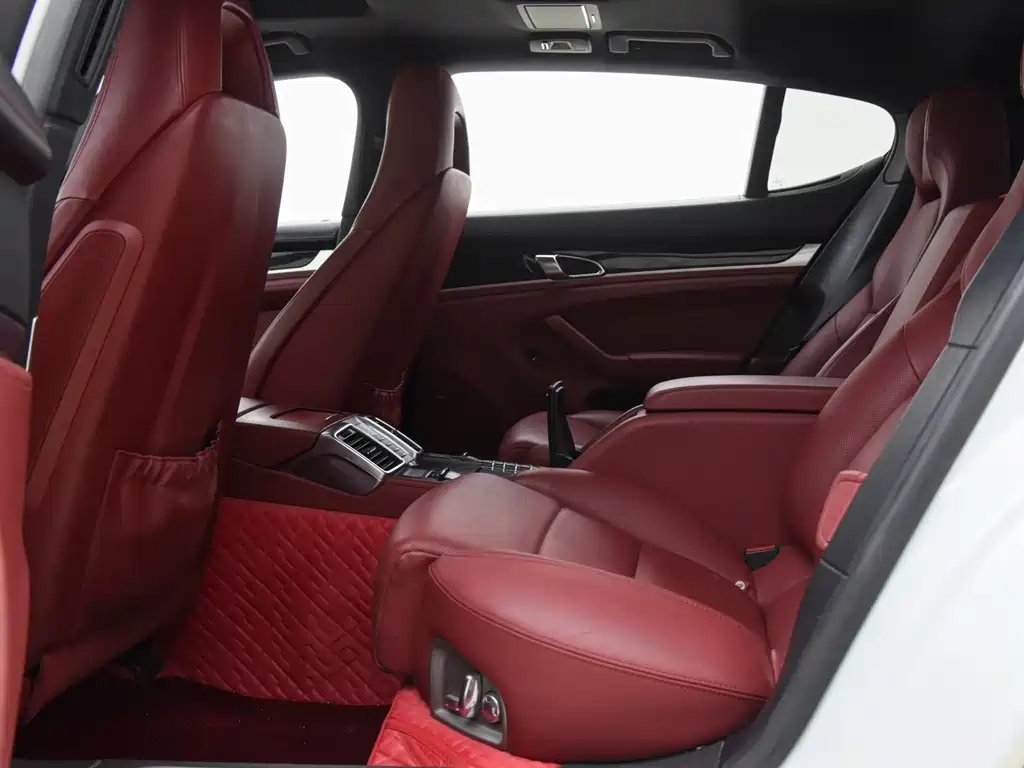 Porsche Panamera — миниатюра 12