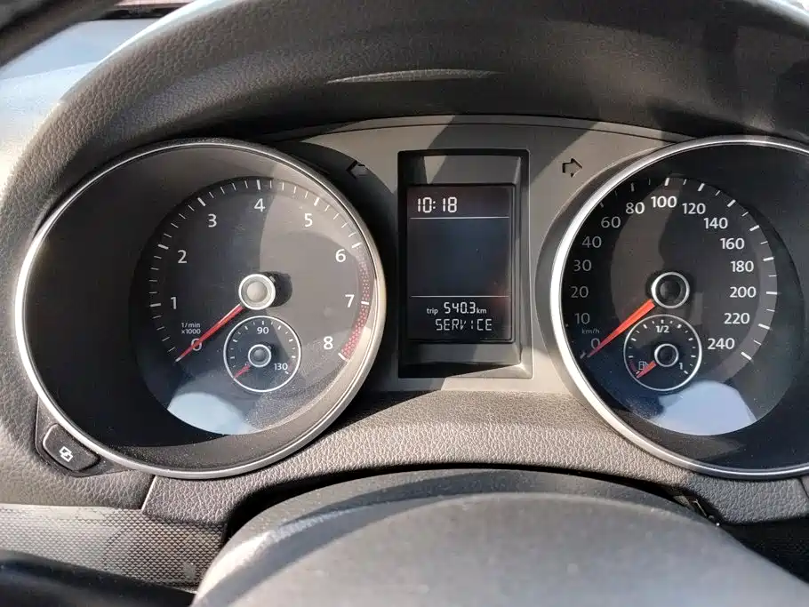 Volkswagen Golf — миниатюра 14