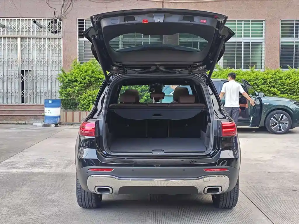 Mercedes-Benz GLB — миниатюра 19