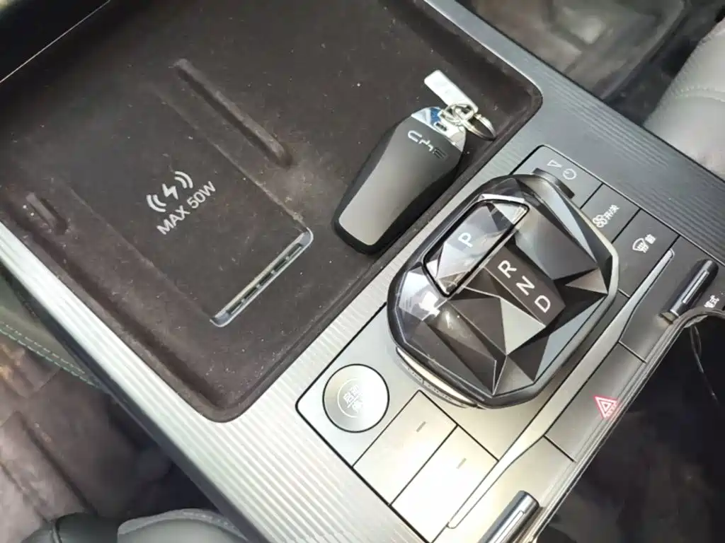 BYD L DM-i — миниатюра 14