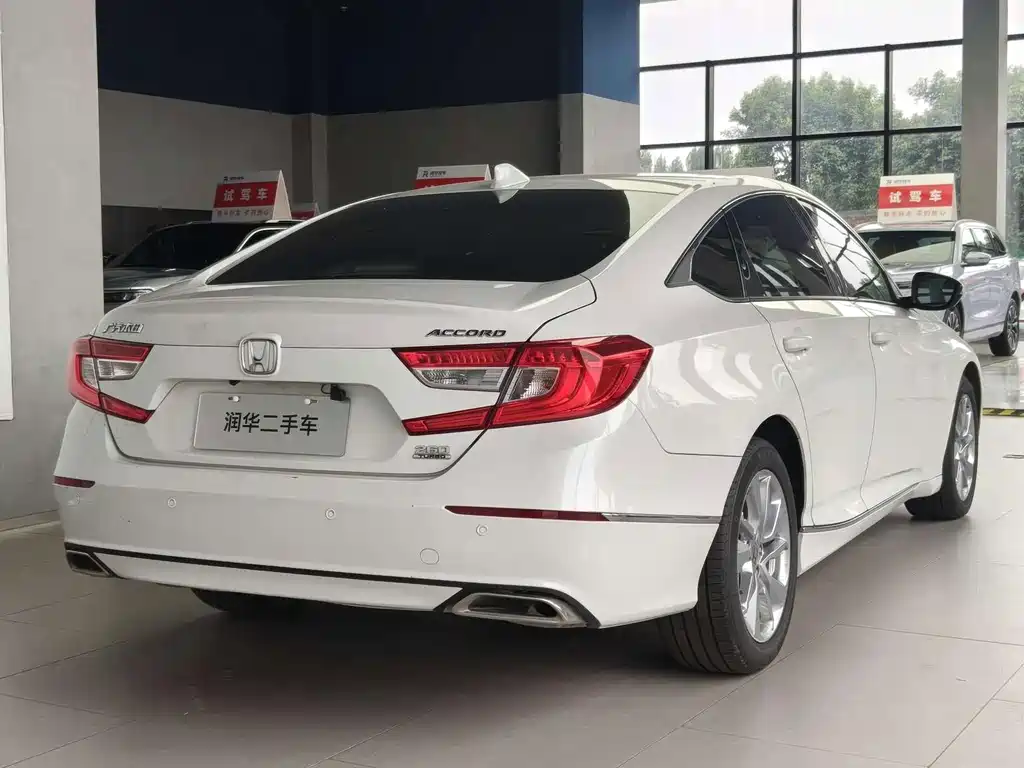 Honda Accord — миниатюра 5
