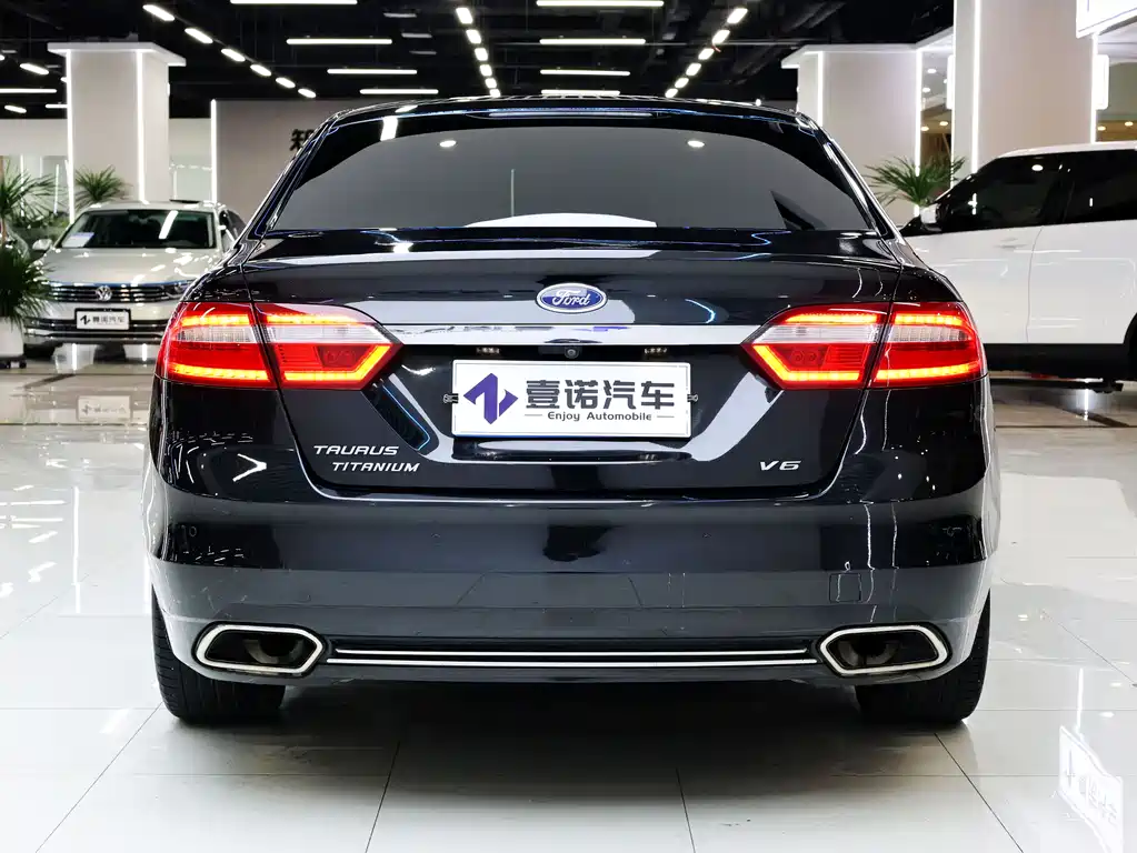 FORD TAURUS