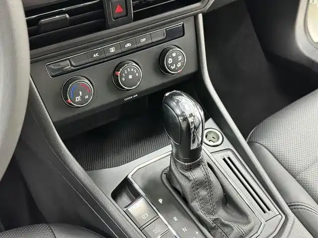 Volkswagen Lavida — миниатюра 13