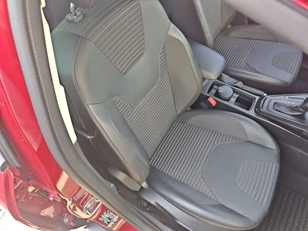 Ford Focus — миниатюра 25