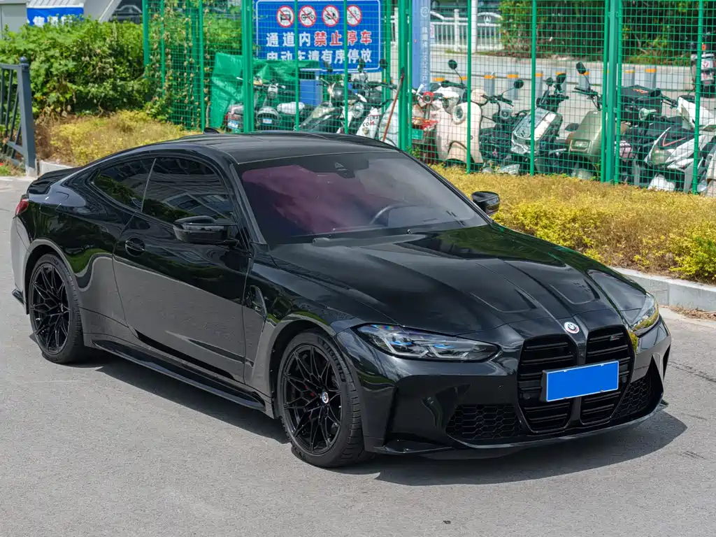 BMW M4 — миниатюра 3