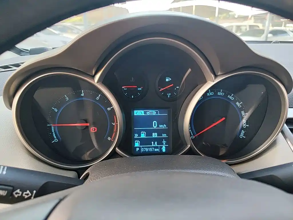 Chevrolet Cruze — миниатюра 12