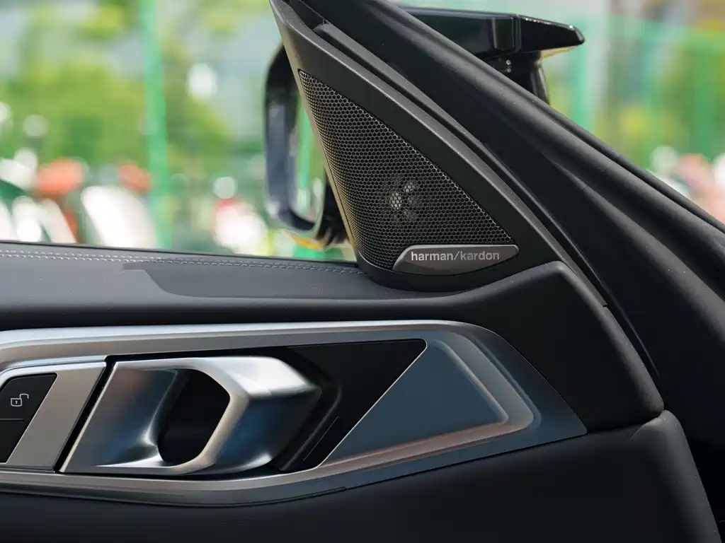 BMW M4 — миниатюра 19