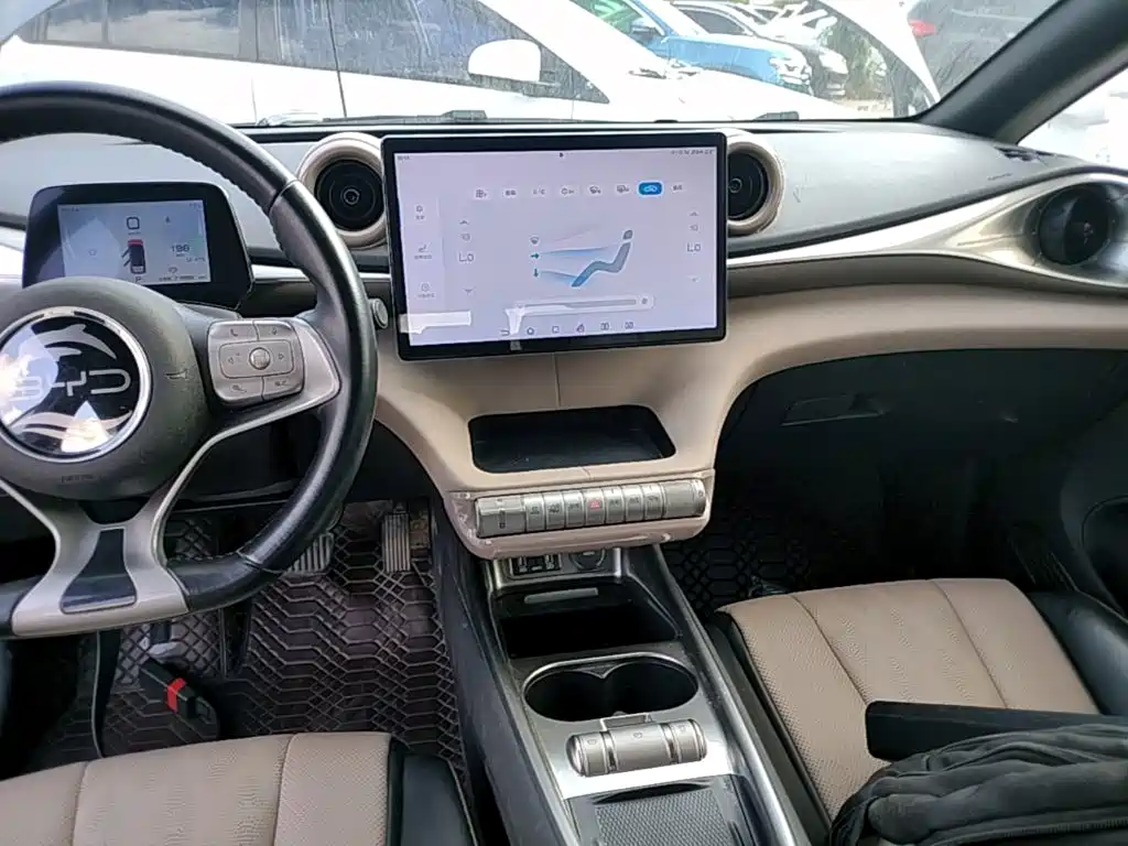 BYD Dolphin — миниатюра 13