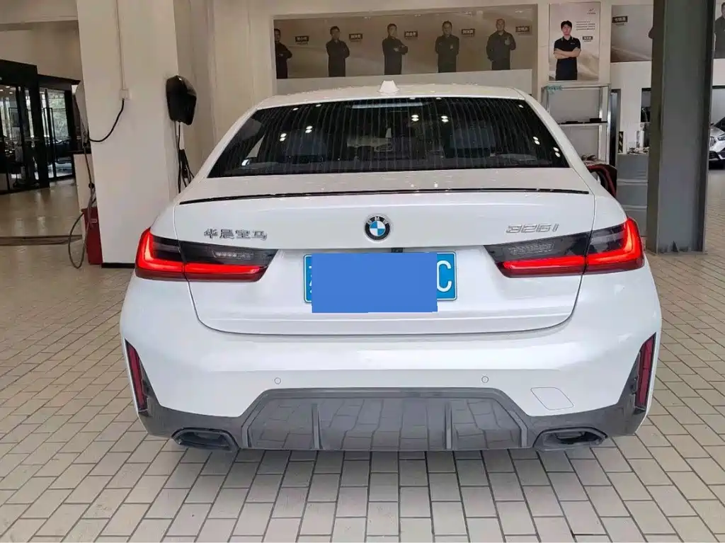 BMW 3 Series — миниатюра 7