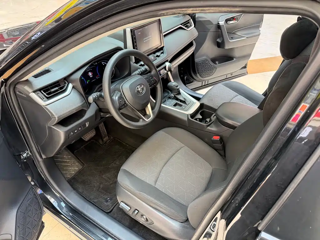 TOYOTA RAV4 RONGFANG