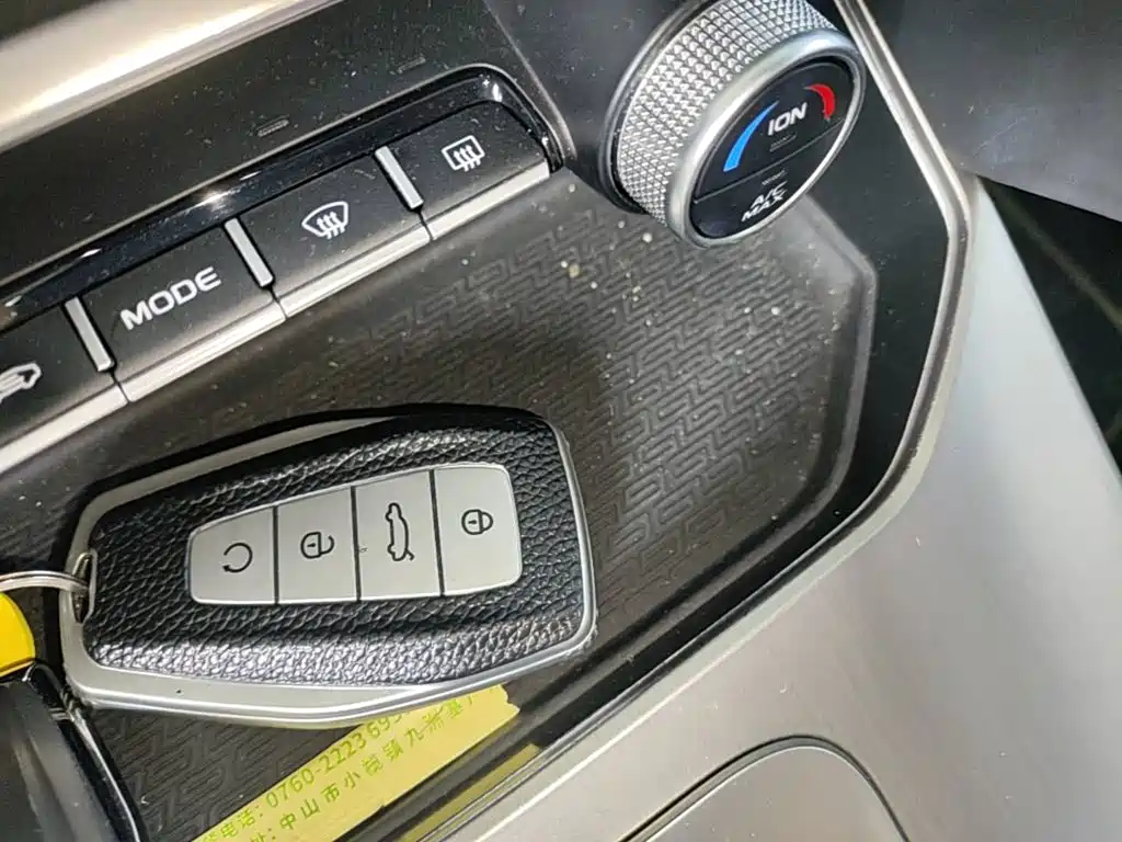 Geely Binyue — миниатюра 9