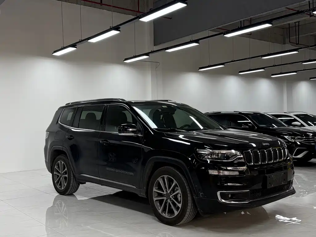Jeep Grand Commander — миниатюра 3