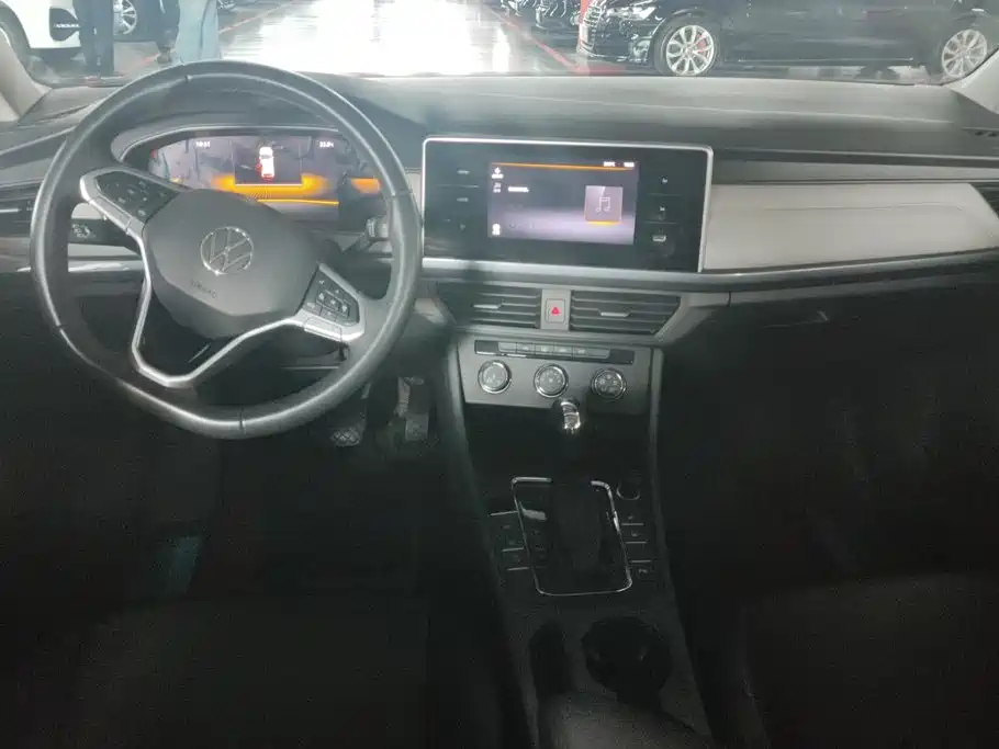 Volkswagen Bora — миниатюра 12