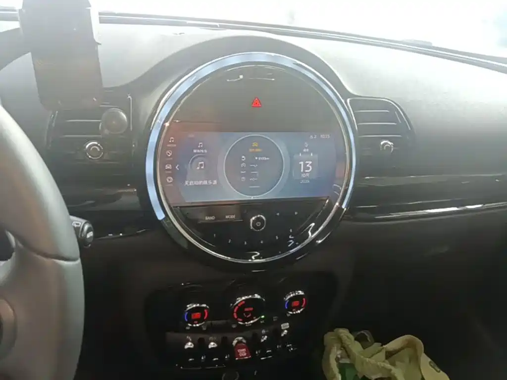MINI Mini Clubman — миниатюра 13