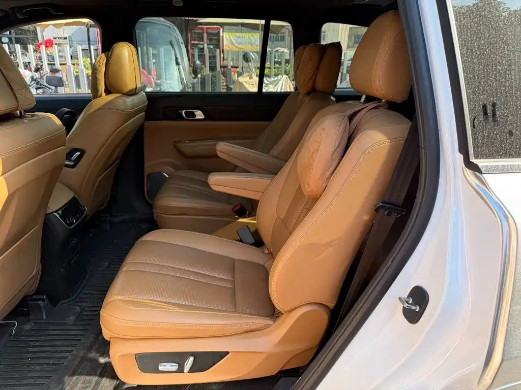 Li Auto Li ONE — миниатюра 12