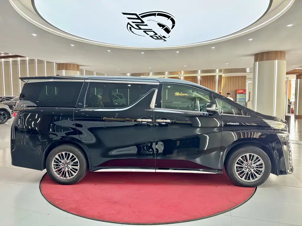 Toyota Vellfire — миниатюра 3
