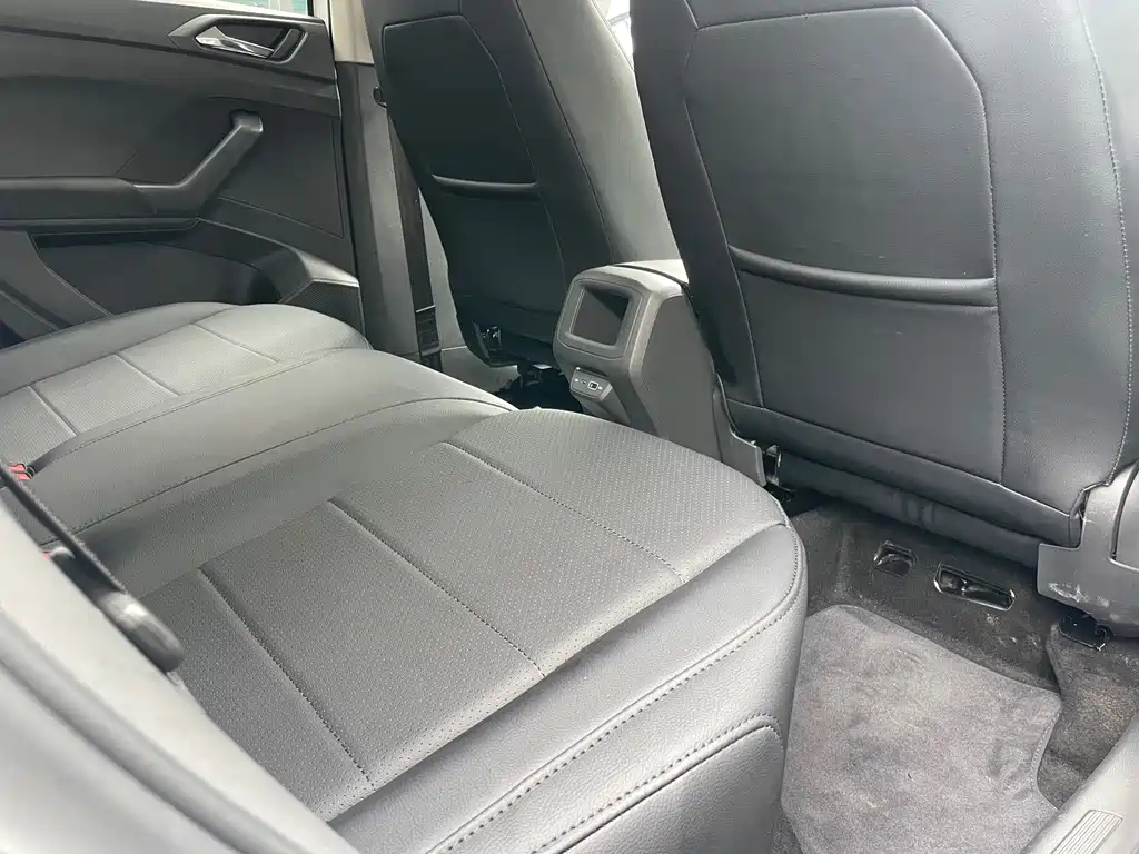 Volkswagen T-Cross — миниатюра 11