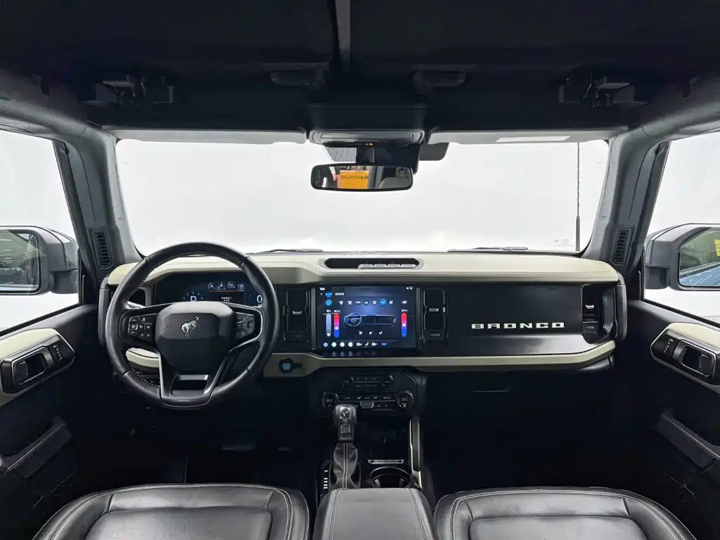 Ford Bronco — миниатюра 22