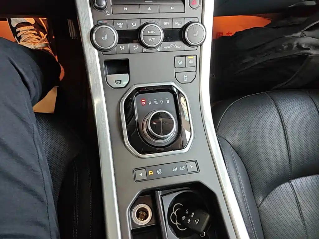 Land Rover Evoque — миниатюра 14