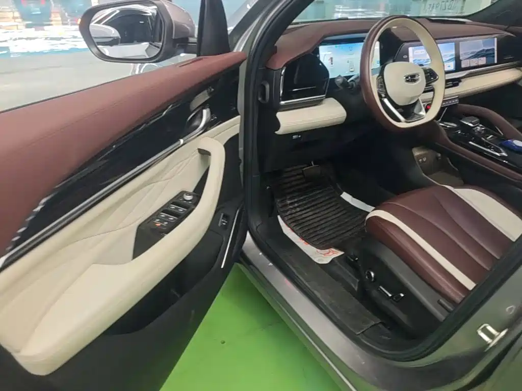 Geely Xingyue L — миниатюра 16