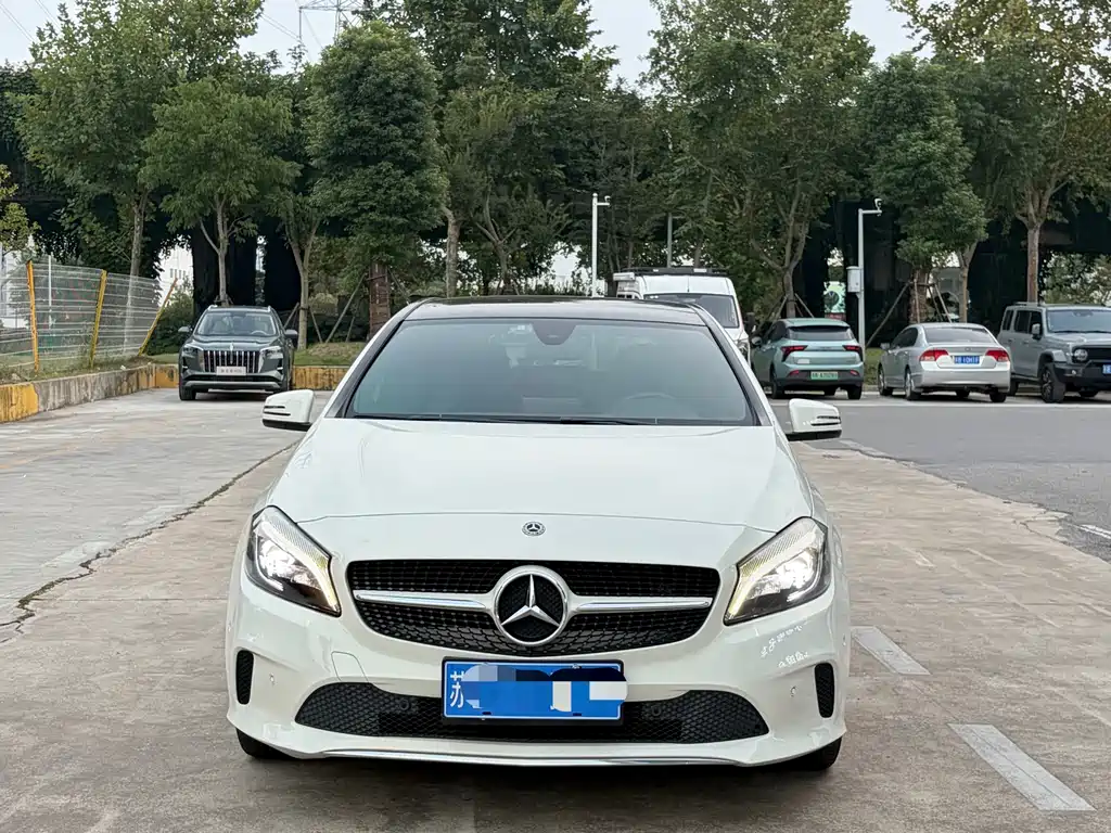 Mercedes-Benz A-Class (Import) — миниатюра 2