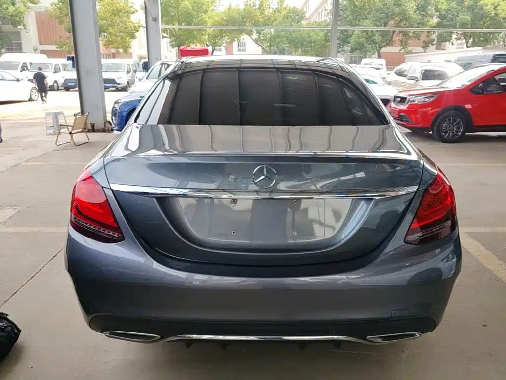 Mercedes-Benz C-Class — миниатюра 6