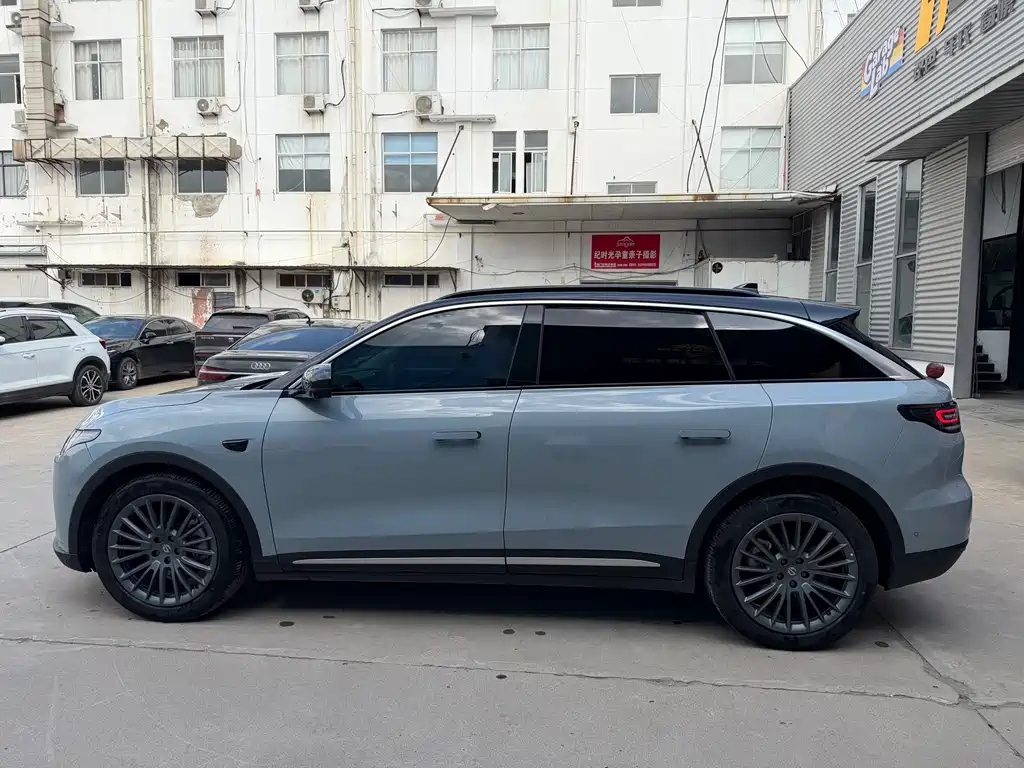 Leapmotor Leapmotor C11 — миниатюра 6