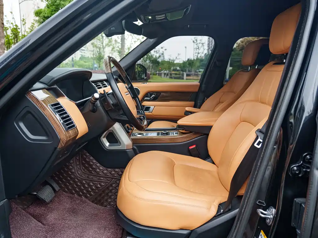Land Rover Range Rover — миниатюра 13