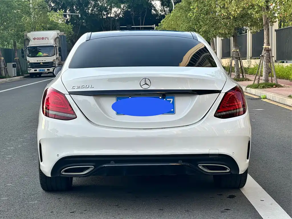 Mercedes-Benz C-Class — миниатюра 8