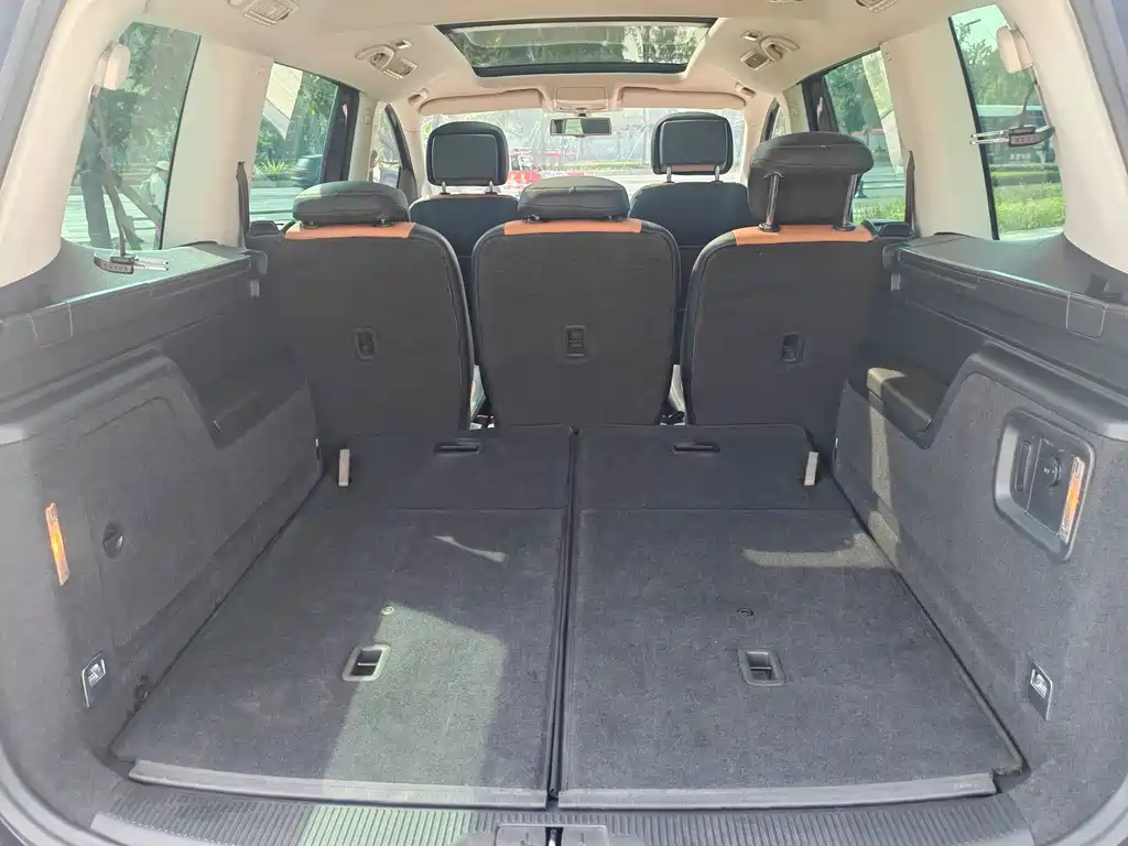 Volkswagen Sharan — миниатюра 18