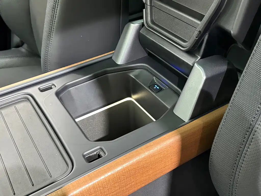 Land Rover Defender — миниатюра 17