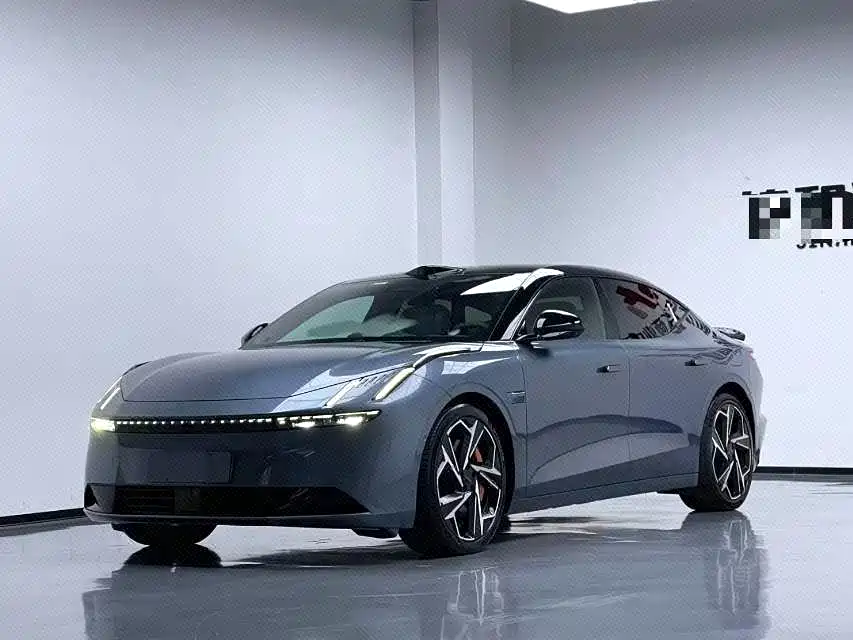 2024 Lynk & Co Z10 - zdjęcie 1 z 9