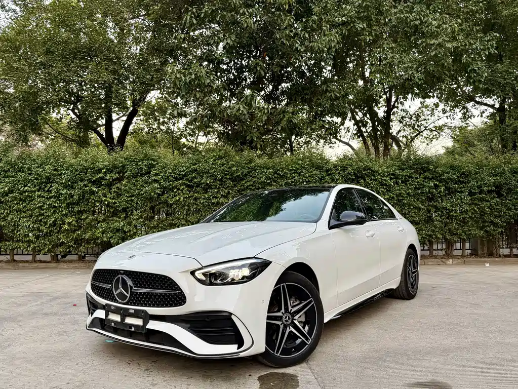 Mercedes-Benz C-Class 2024