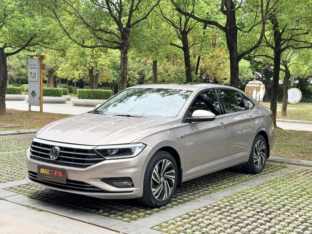 Volkswagen Sagitar 2021