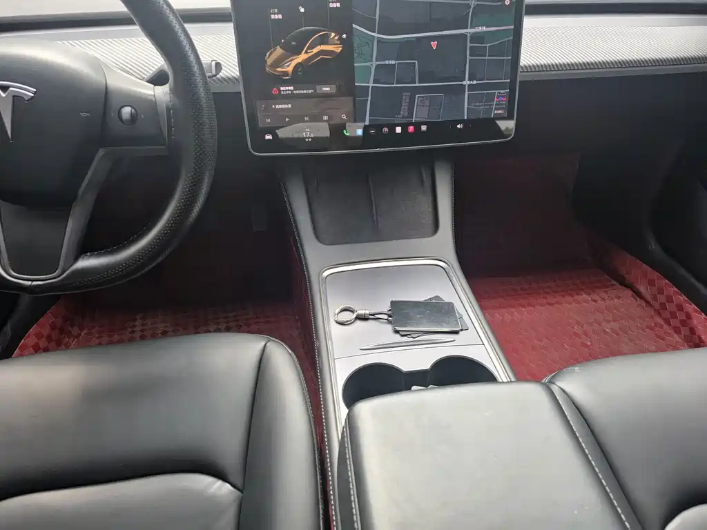 Tesla Model 3 — миниатюра 8