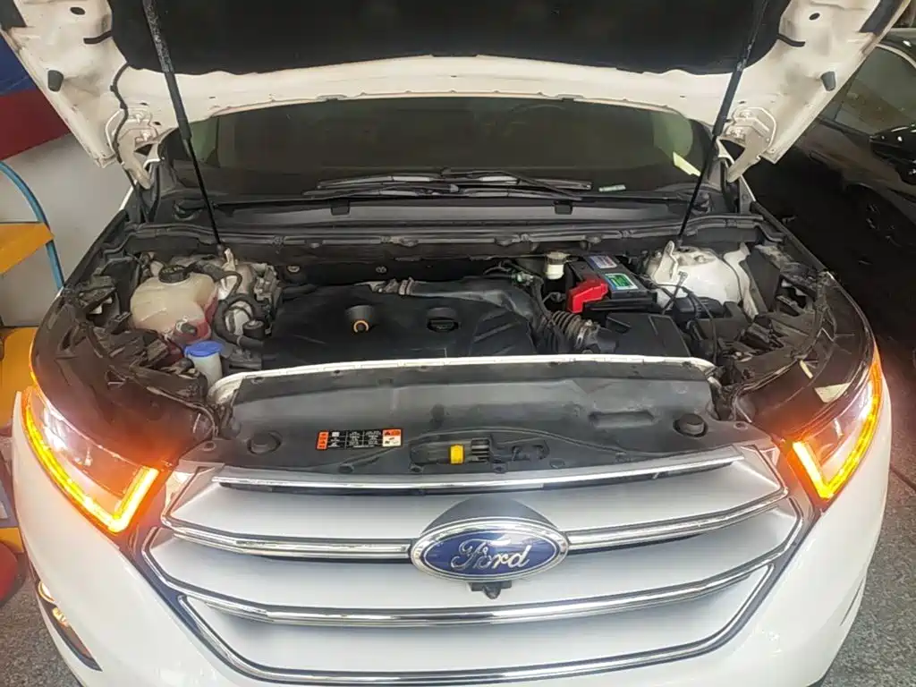 Ford Edge — миниатюра 20
