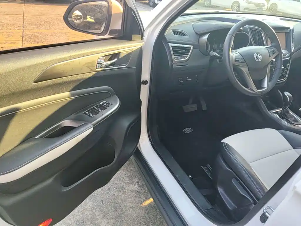 Changan CS35 — миниатюра 16