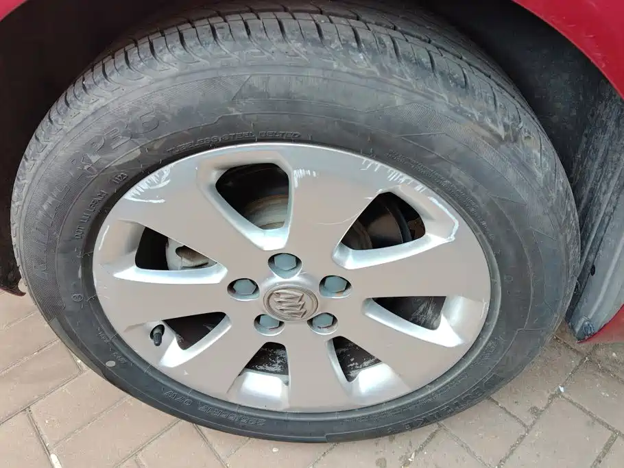 Buick Regal — миниатюра 6