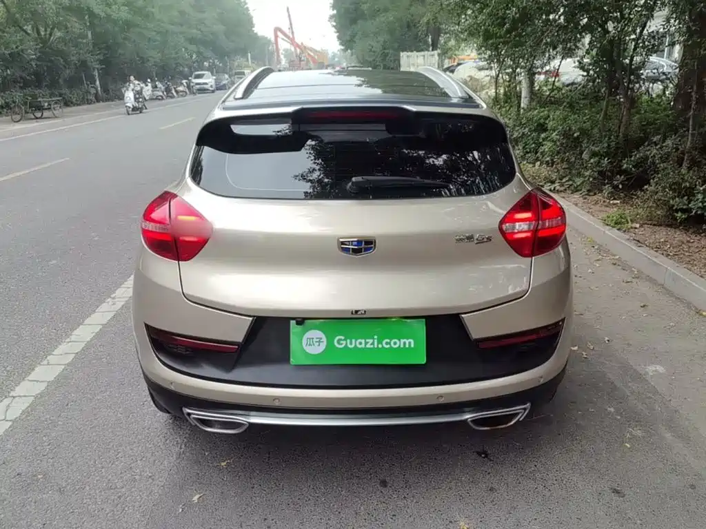Geely Emgrand GS — миниатюра 6