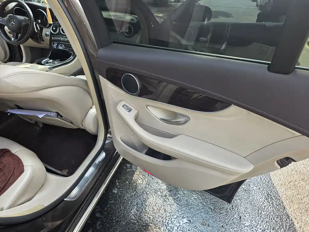 Mercedes-Benz C-Class — миниатюра 18