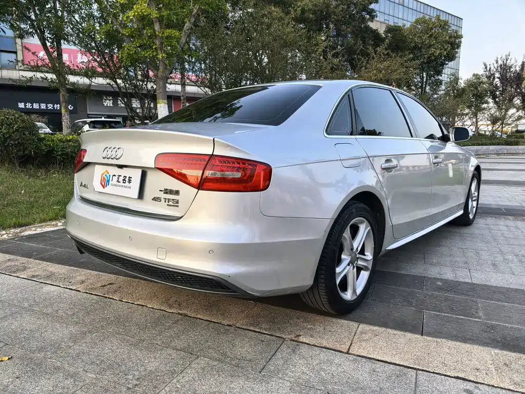 Audi A4L — миниатюра 7