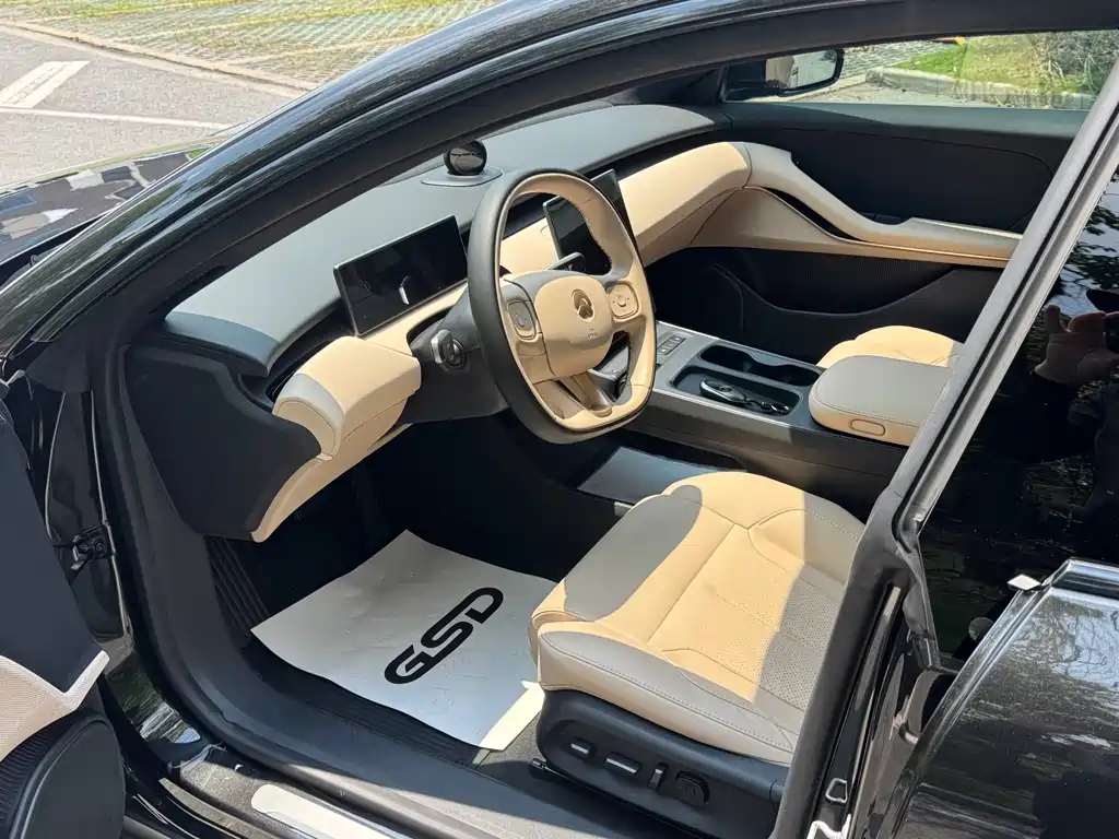 NIO ET5T — миниатюра 4