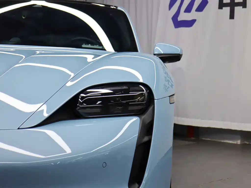 Porsche Taycan — миниатюра 28