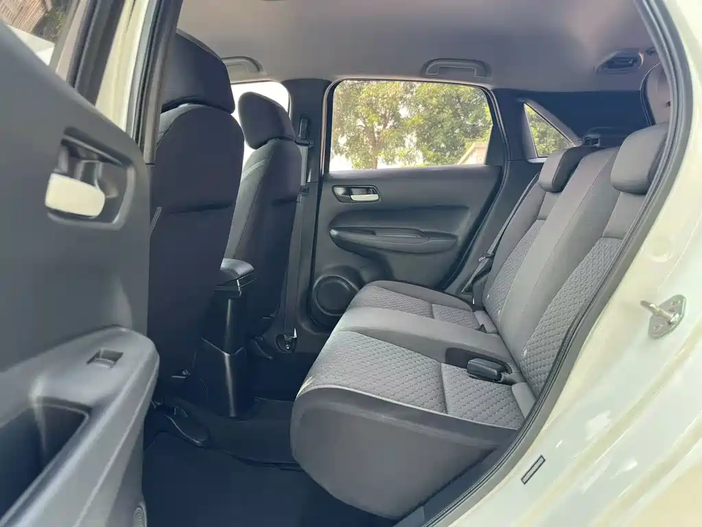 Honda Fit — миниатюра 6