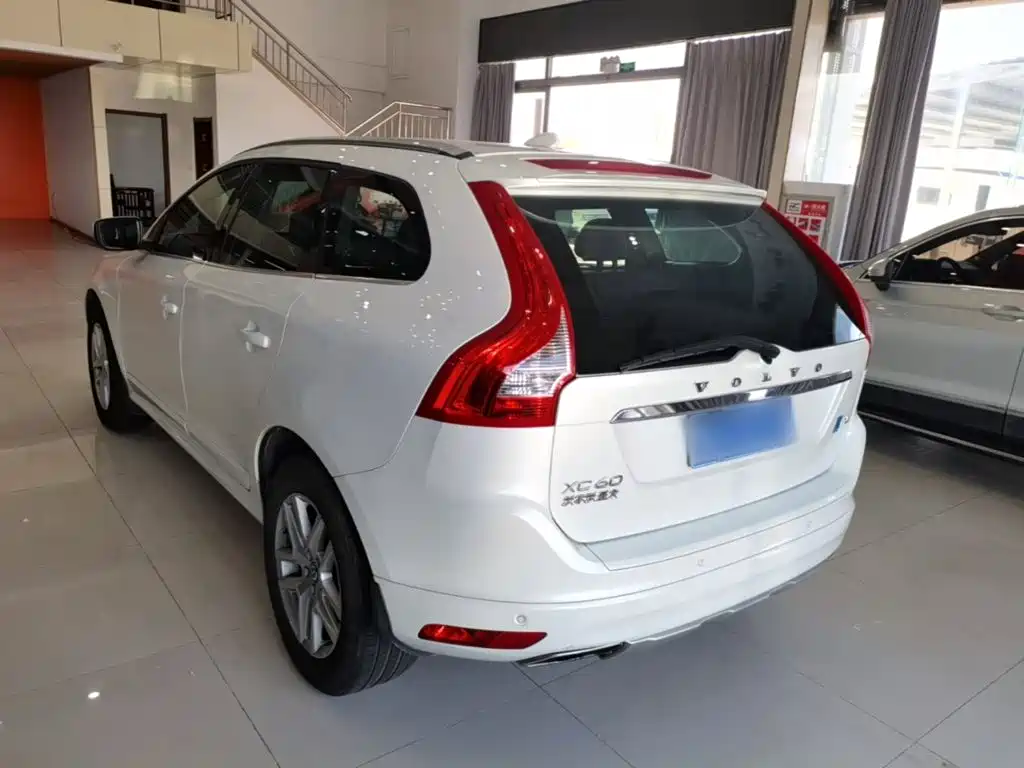 Volvo XC60 — миниатюра 5